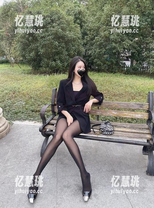 July芝岚 微密圈 - 看July芝岚的定制夏日,你会想,何必出门?图片就能送清凉。