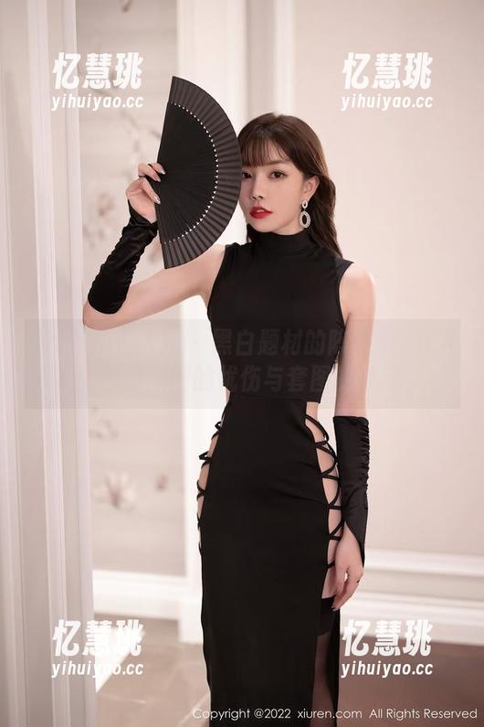 Xiuren秀人网-陈雅漫VICKY Xiuren秀人网 - 黑白题材的陈雅漫VICKY:那是原图的忧伤与套图的迷离?