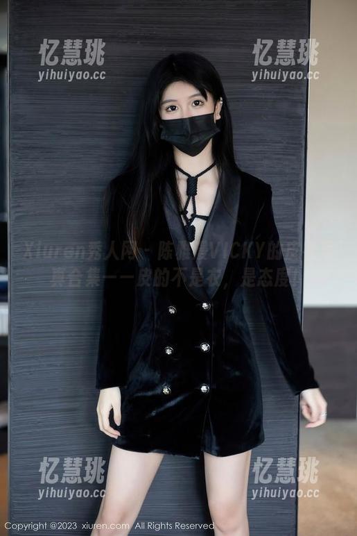 Xiuren秀人网-陈雅漫VICKY Xiuren秀人网 - 陈雅漫VICKY的皮衣写真合集——皮的不是衣,是态度!