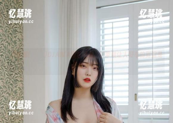 宋哈娜(송하나)DJAWA图包精选，缎带装让人好奇的到底是什么安排？