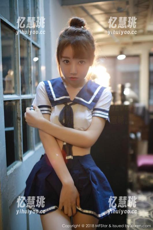 模范学院-艾莉Evelyn 模范学院 - 最新图集上线,艾莉Evelyn的体操服演绎新的“刺激”意味。