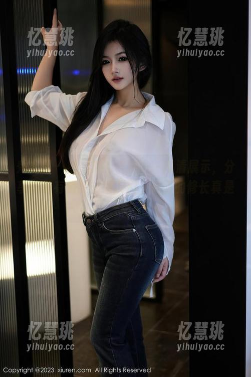 秀人网-林文文 秀人网 - 林文文的长腿——高清展示,分享给所有爱腿的朋友们,这腿的修长真是一绝。