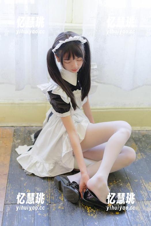 稚乖画册-赤西夜夜 稚乖画册 - 赤西夜夜的图库里,初音少女跟我打了个招呼