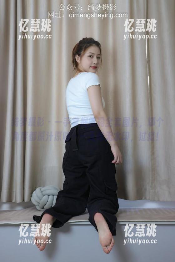 绮梦摄影 - 一手掌握露露全套图片，哪个角度都原汁原味——无修无水印，过瘾！