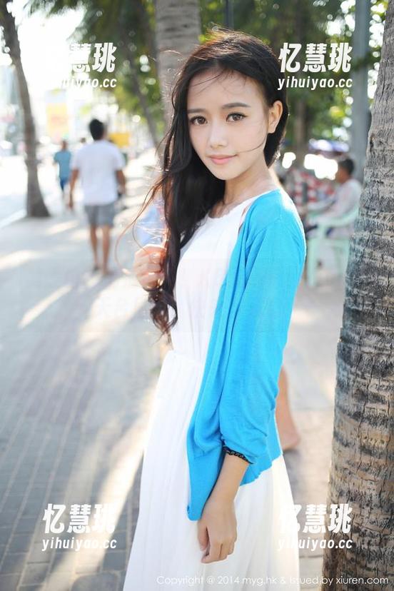 美媛馆-K8傲娇萌萌Vivian 美媛馆 - 高清截图!K8傲娇萌萌Vivian天台日常:快来下载吧!