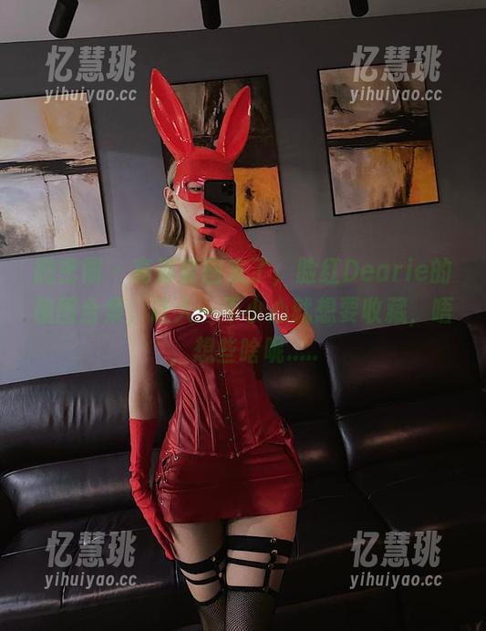 微密圈 - 高清套图来了，脸红Dearie的视图合集，让人一不小心就想要收藏，唔，想些啥呢.....