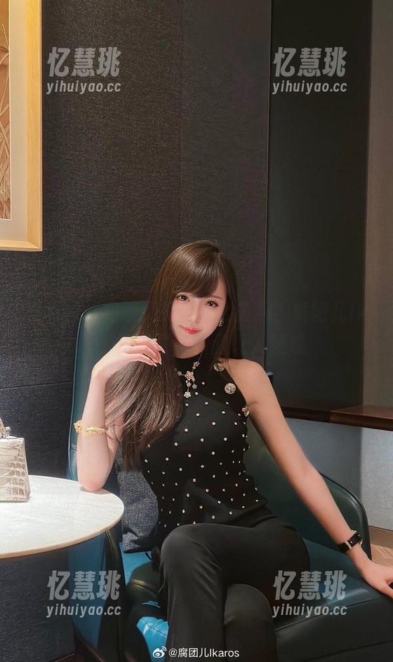 腐团儿Ikaros 慢着,这和黑贞德有什么关系?腐团儿Ikaros的原图资源让人疑惑
