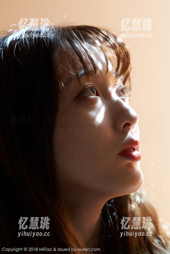 蜜桃社-Mia米娅 蜜桃社 - 走进Mia米娅的美足图库,下载这些美丽的佐料
