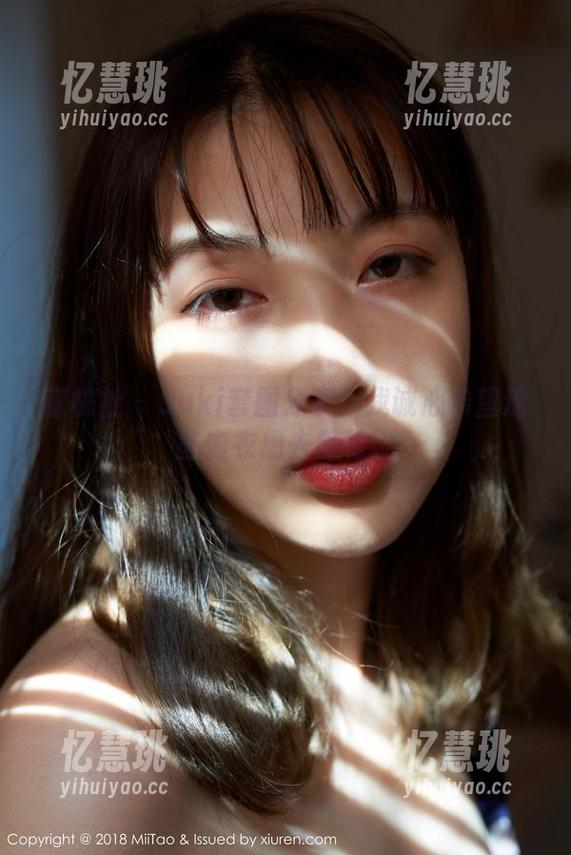 蜜桃社-Suki 蜜桃社 - Suki套图分享:我诚心希望这些内衣想去旅行。