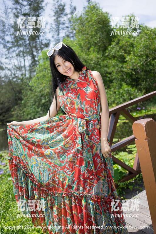 青豆客 - 娜依灵儿的旅拍，原图藏着去哪儿的秘籍？