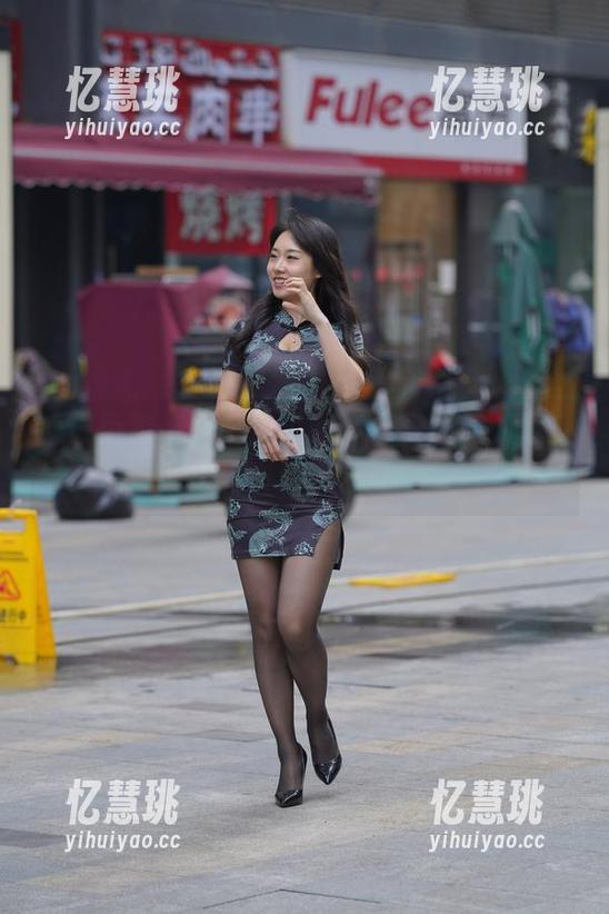 魔镜街拍-艾小青 魔镜街拍 - 揭开心中的小秘密,艾小青的写真资源大公开!